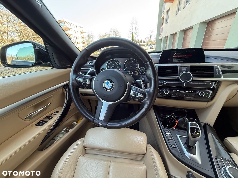 BMW Seria 3 330i xDrive M Sport - 8