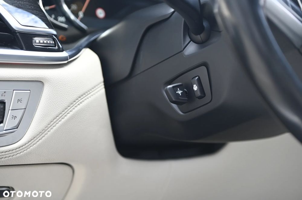 BMW Seria 7 ver-750i-xdrive - 21