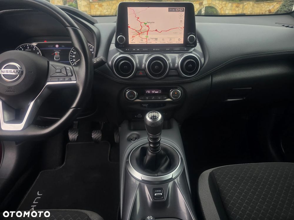 Nissan Juke 1.0 DIG-T Tekna - 31