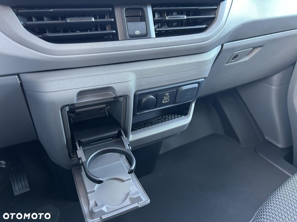 Volkswagen Transporter Kombi L2H1 M1 - 35