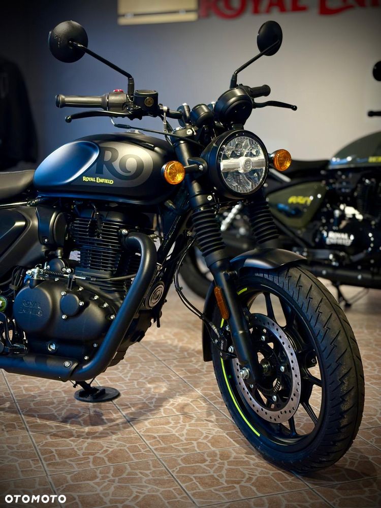Royal Enfield HNTR - 8