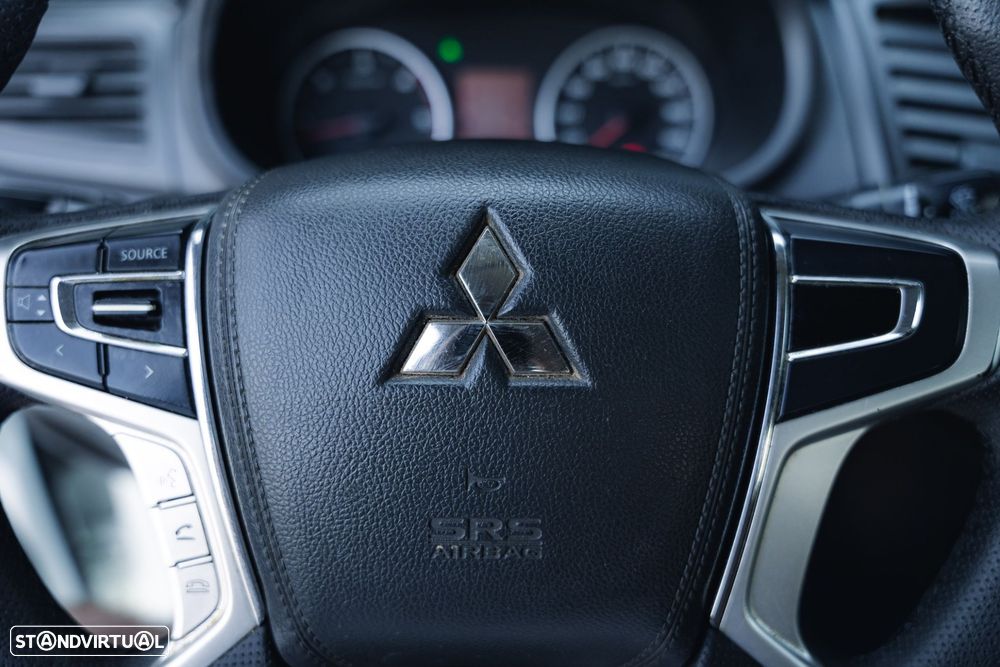 Mitsubishi L200 2.4 DI-D Club Invite 4WD - 32
