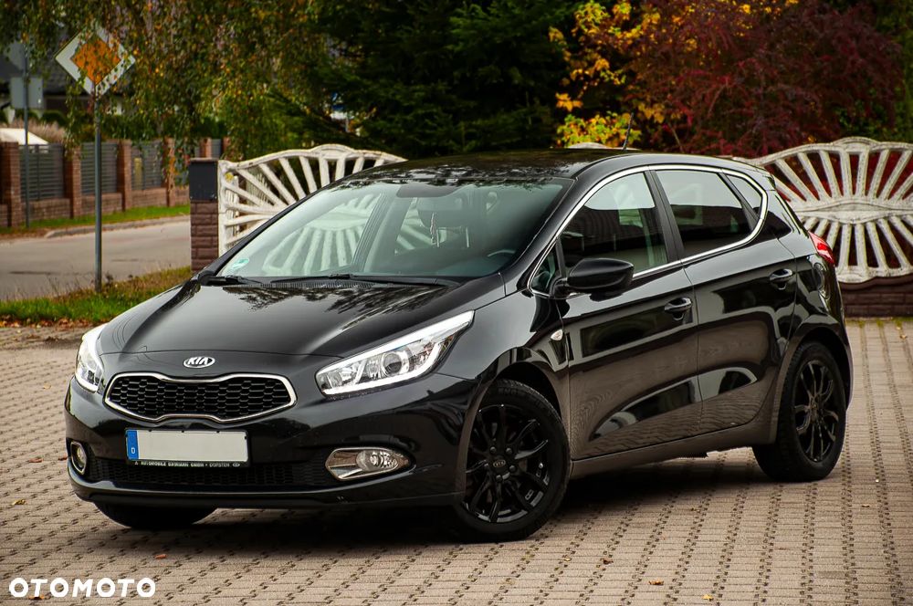 Kia Ceed 1.4 CVVT ISG Dream Team Edition - 19
