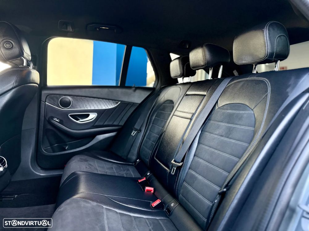 Mercedes-Benz C 300 de AMG Line - 12