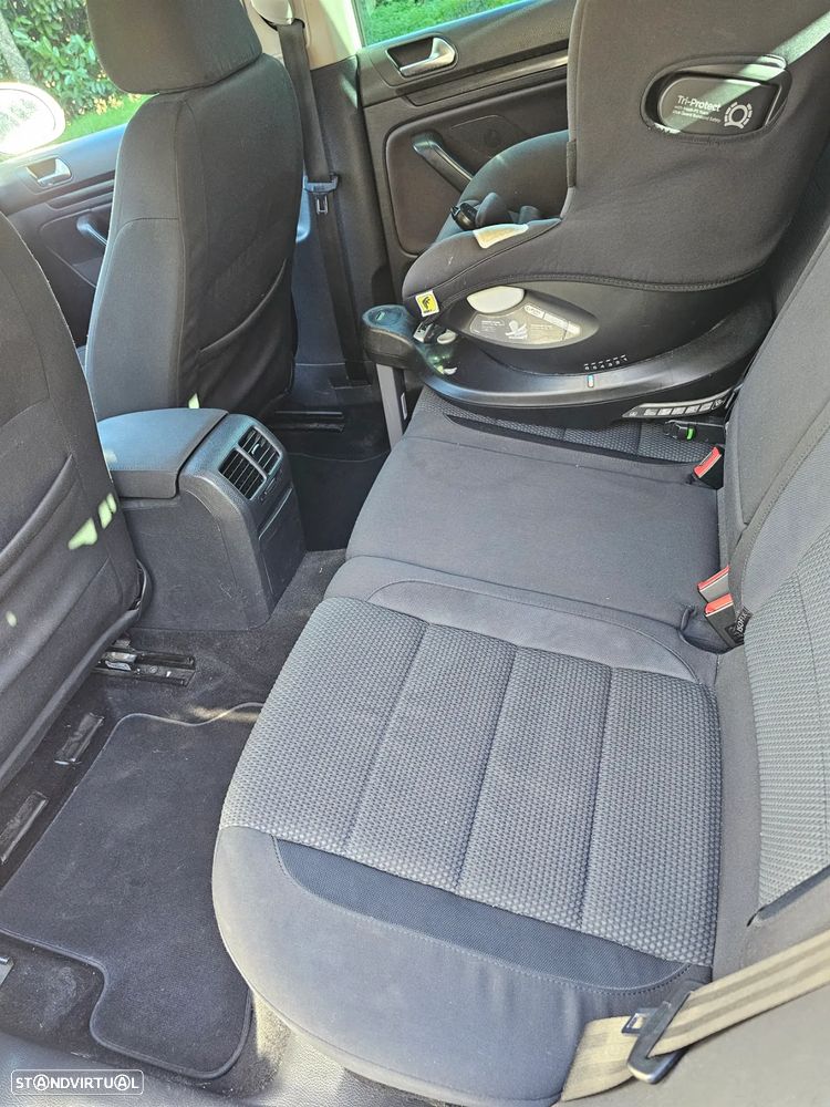 VW Golf Variant 1.6 TDi Confortline - 15