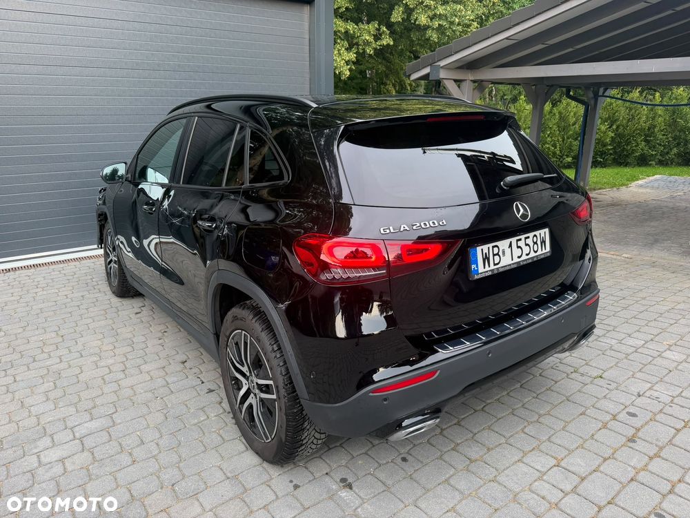 Mercedes-Benz GLA 200 d - 5