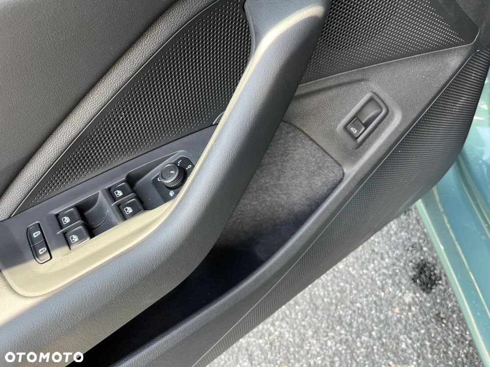 Volkswagen Passat - 26