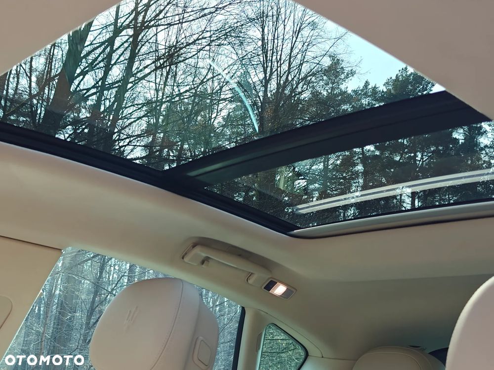 Maserati Levante - 11