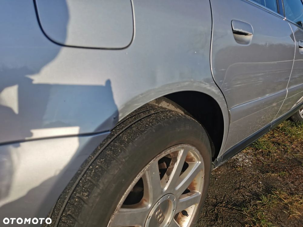 Audi A4 Limousine 2.4 Quattro - 16