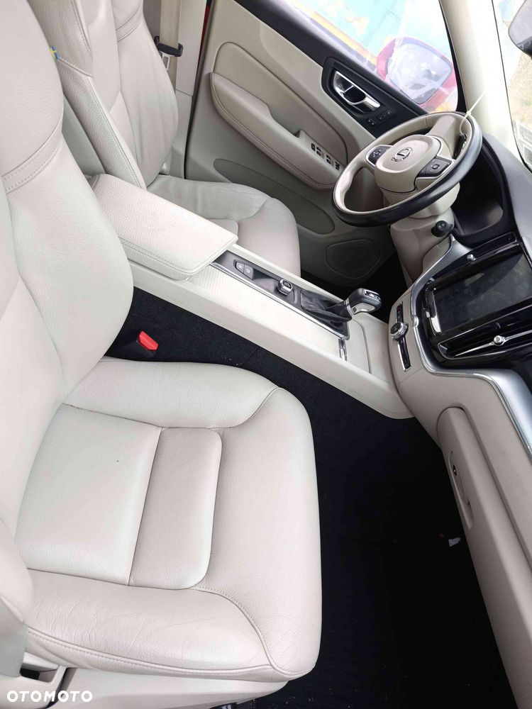 Volvo XC 60 T5 AWD Geartronic Momentum - 21