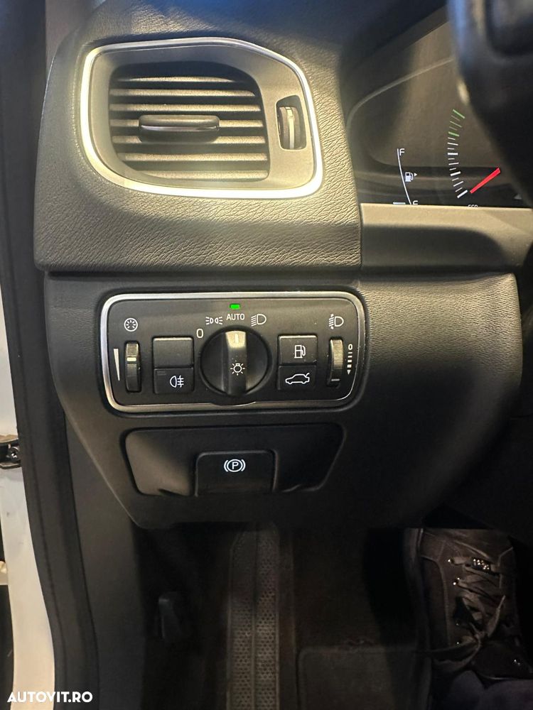 Volvo V60 - 8