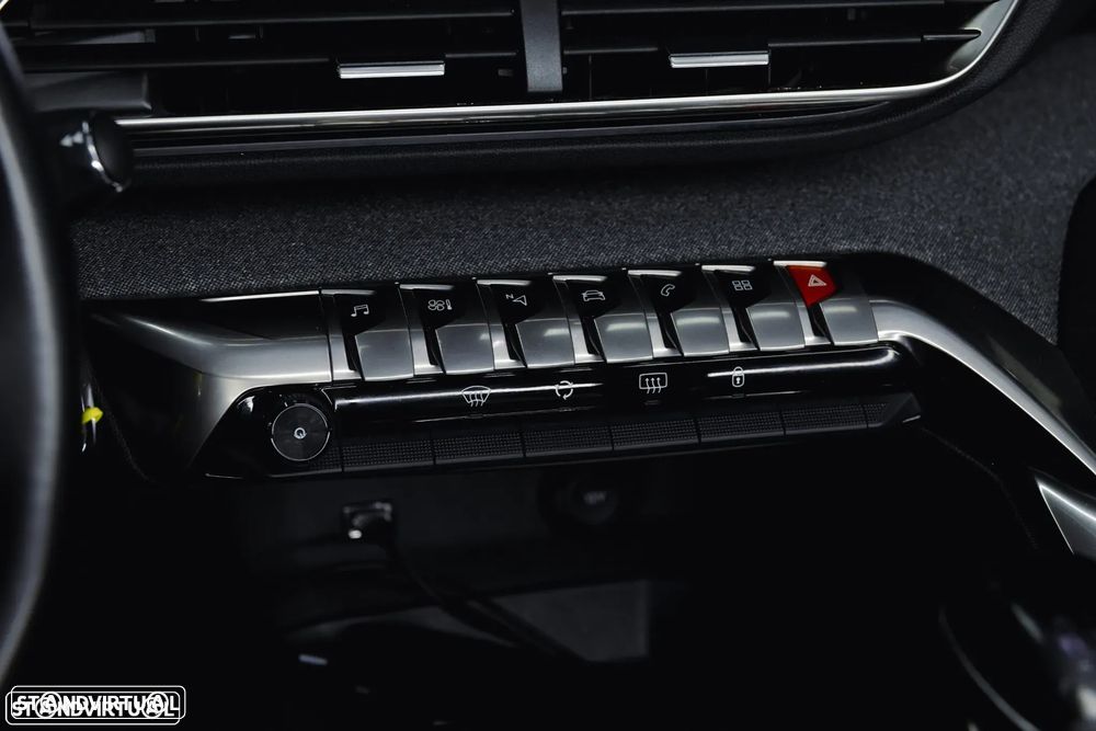 Peugeot 3008 1.2 PureTech Allure - 10