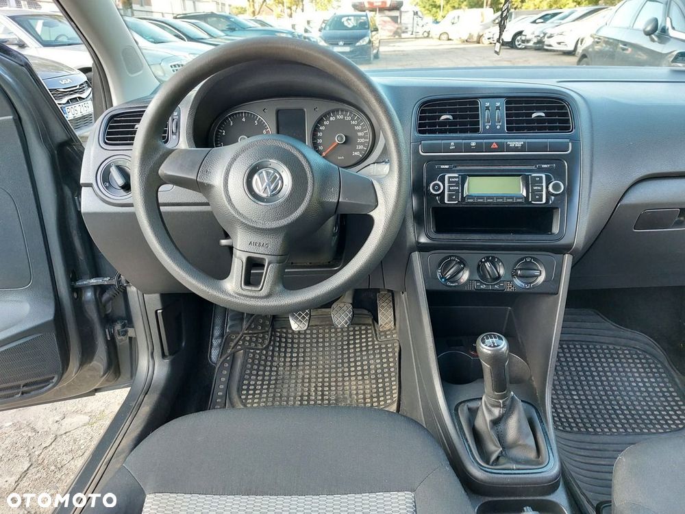 Volkswagen Polo - 17
