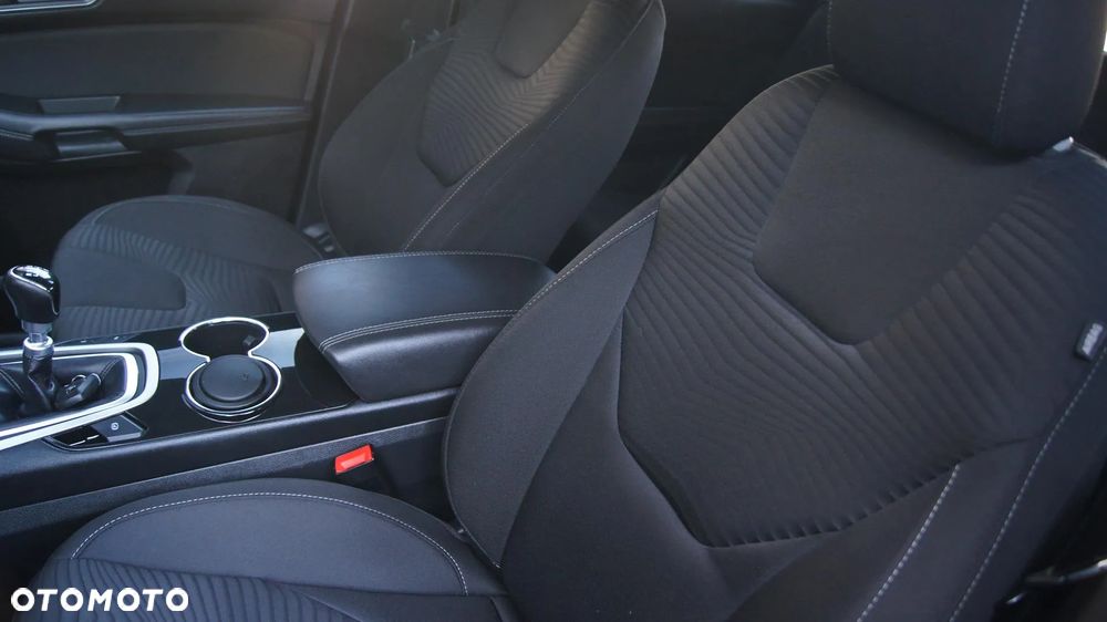 Ford S-Max 1.5 EcoBoost Titanium - 13