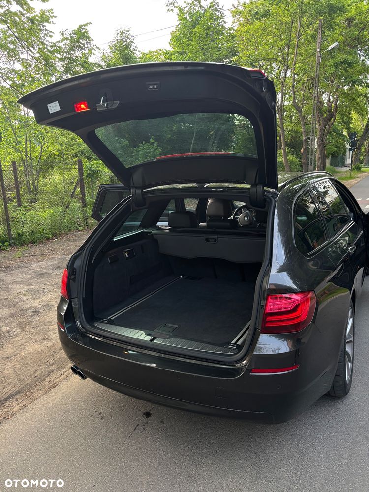BMW Seria 5 520d xDrive Modern Line - 12