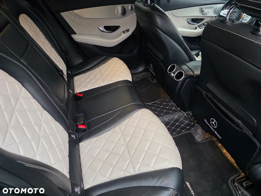 Mercedes-Benz GLC AMG 43 4Matic 9G-TRONIC - 24