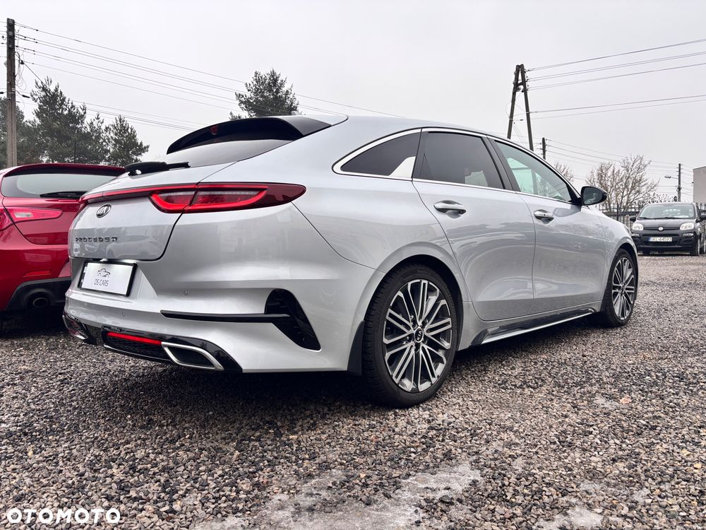 Kia ProCeed - 5