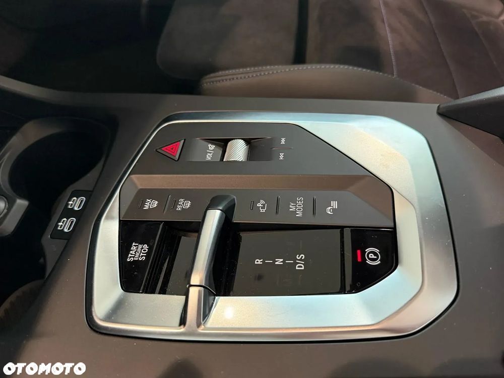 BMW Seria 2 218d - 14