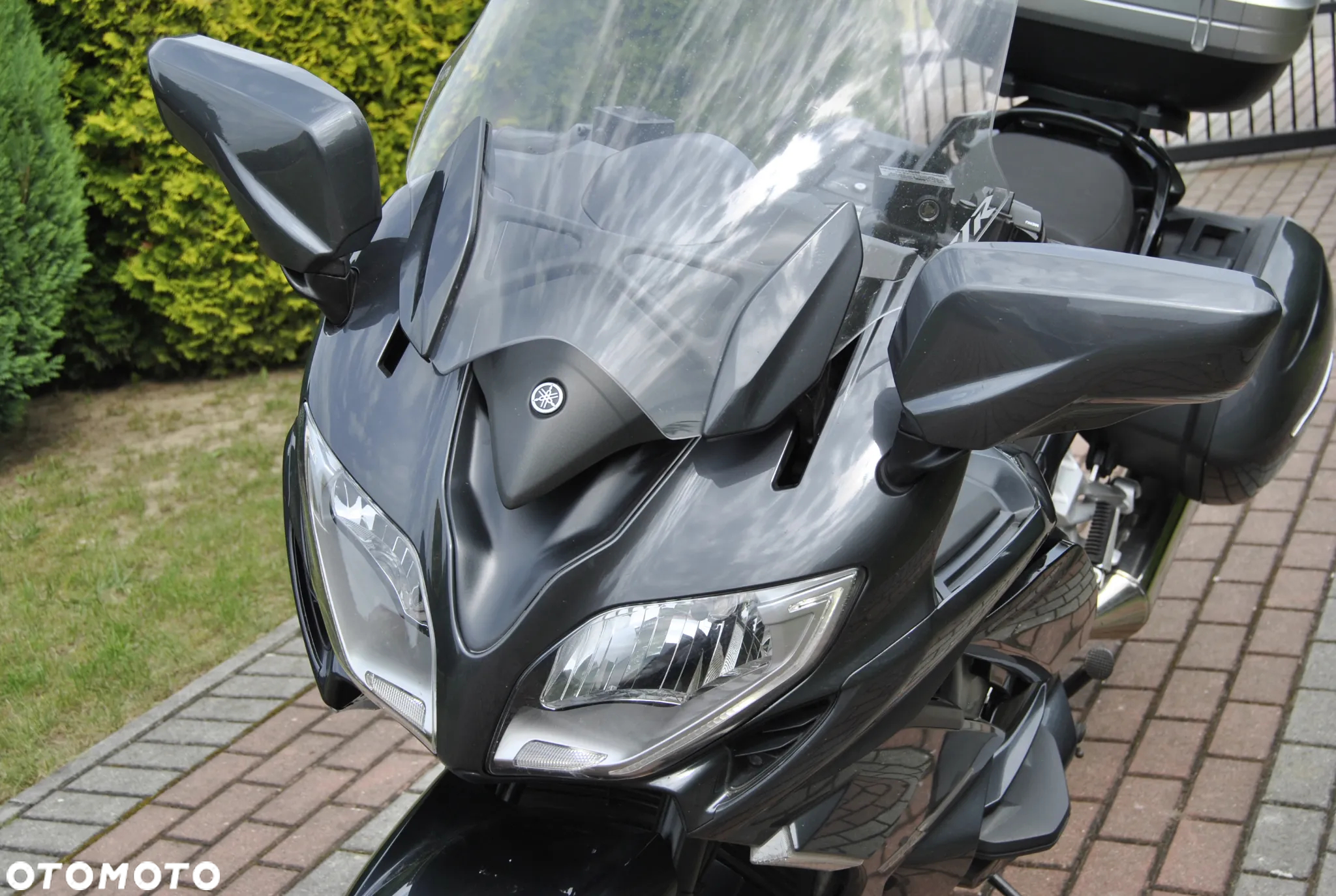 Yamaha FJR - 4