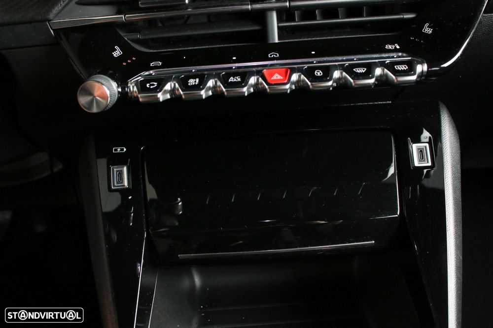 Peugeot 2008 - 31