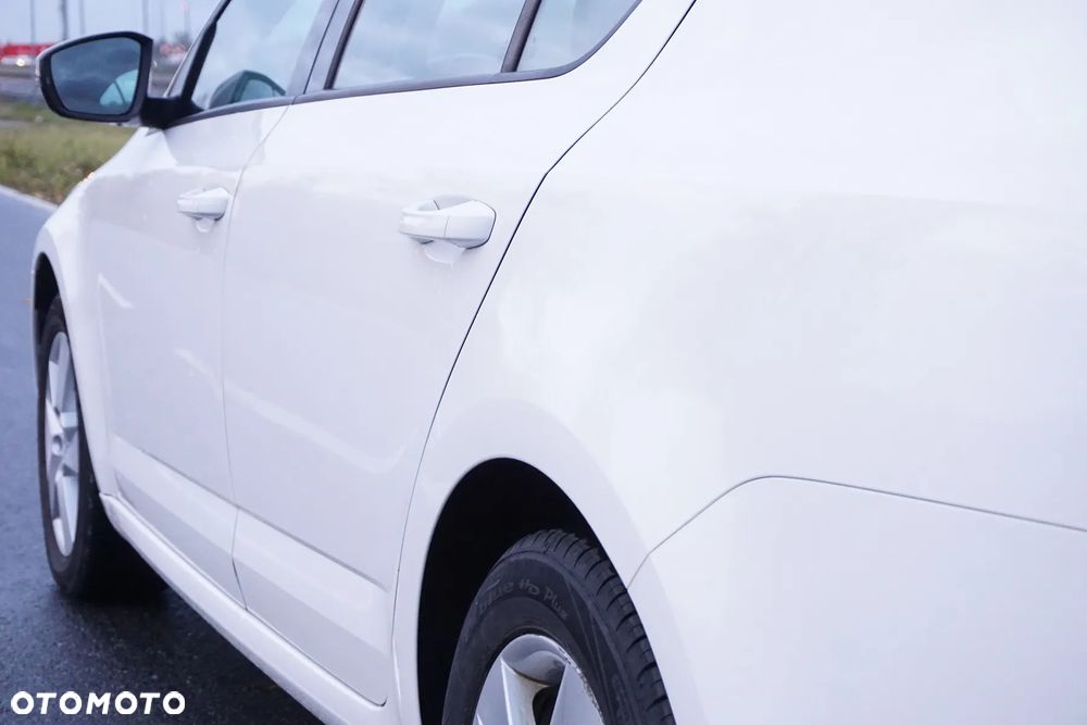 Skoda Octavia 2.0 TSI Ambition DSG - 8