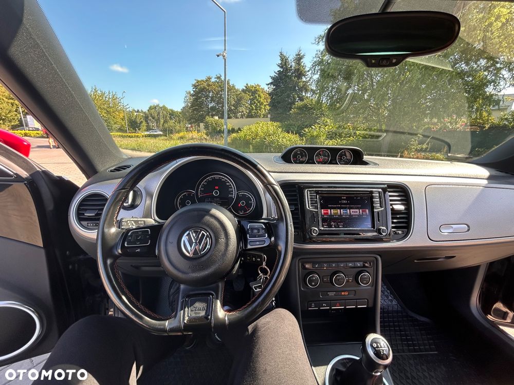Volkswagen Beetle 2.0 TDI DPF BlueMotion Technology Club - 17
