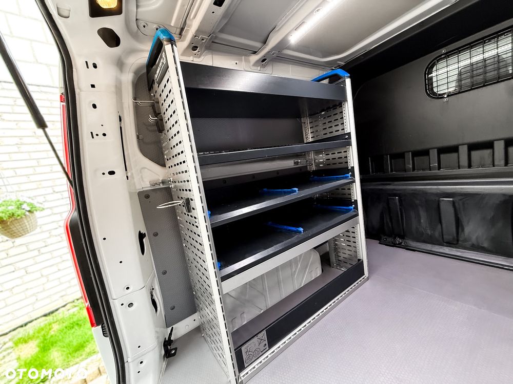 Ford Transit Custom - 13