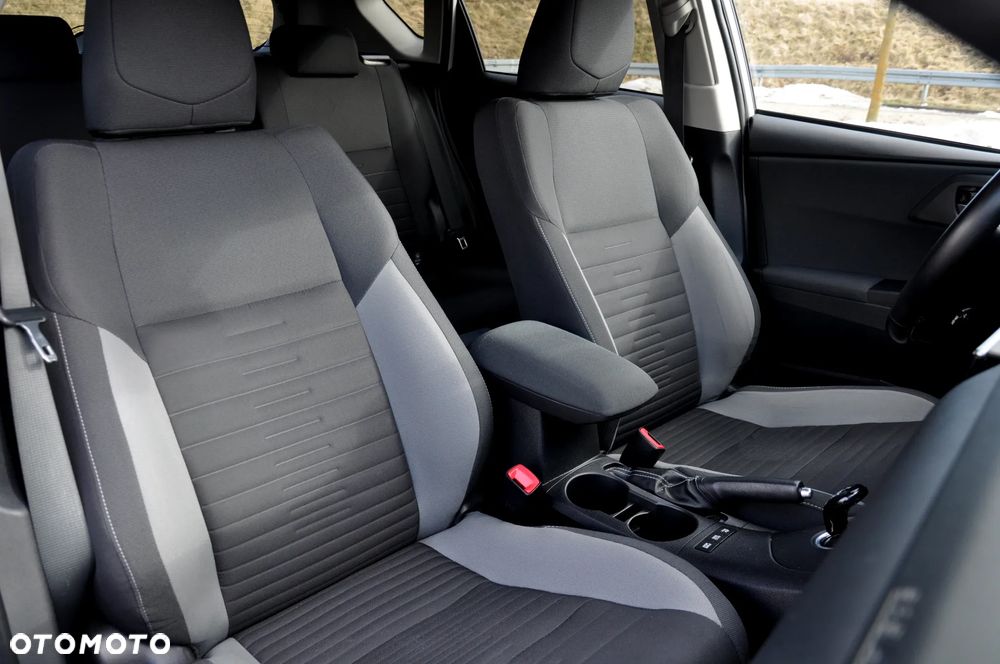 Toyota Auris - 37