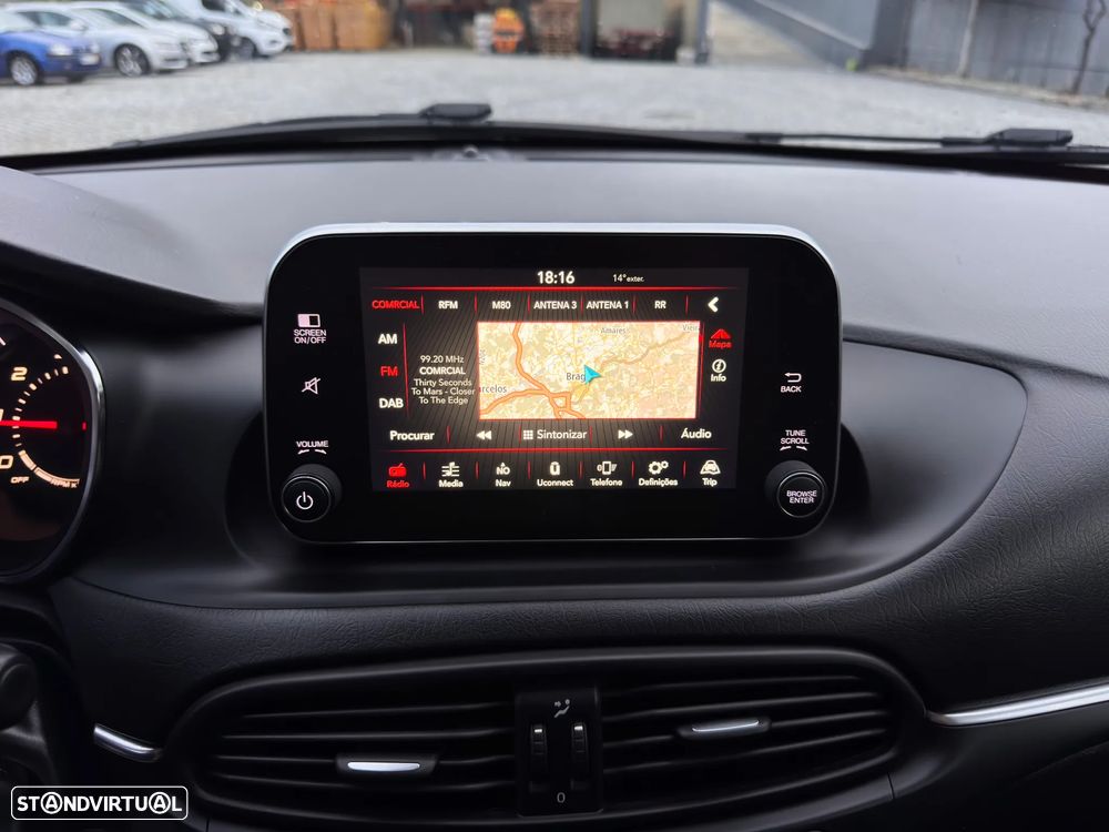 Fiat Tipo Station Wagon 1.6 M-Jet Lounge - 23