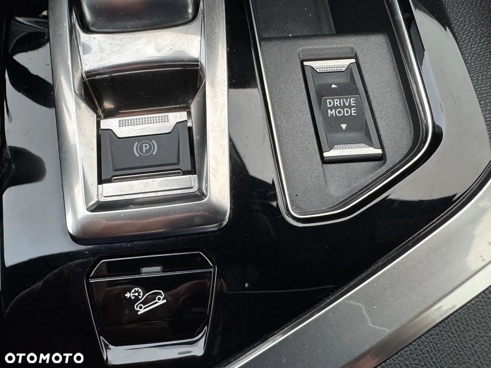 Peugeot 3008 - 9