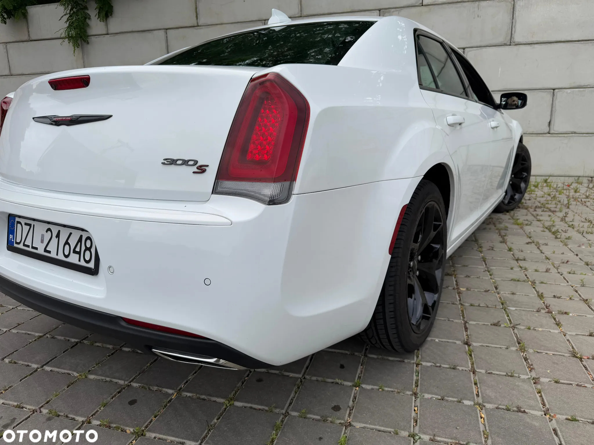 Chrysler 300s - 7