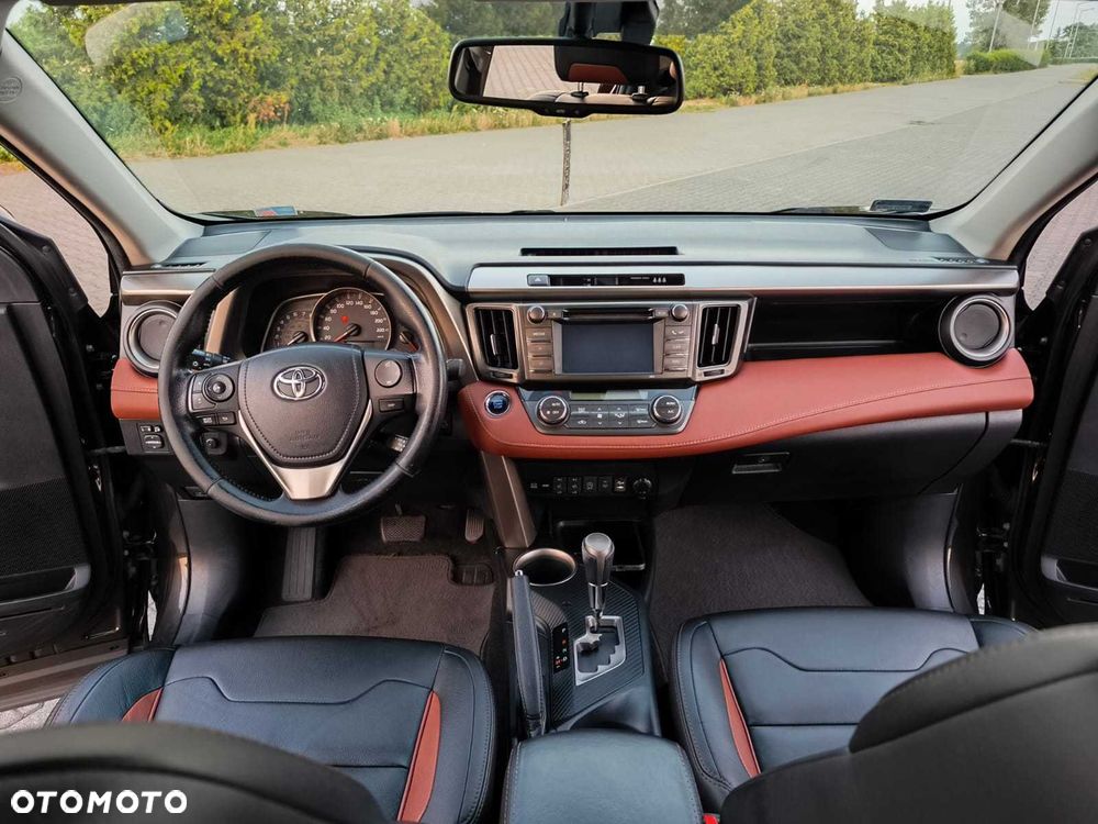 Toyota RAV4 - 4