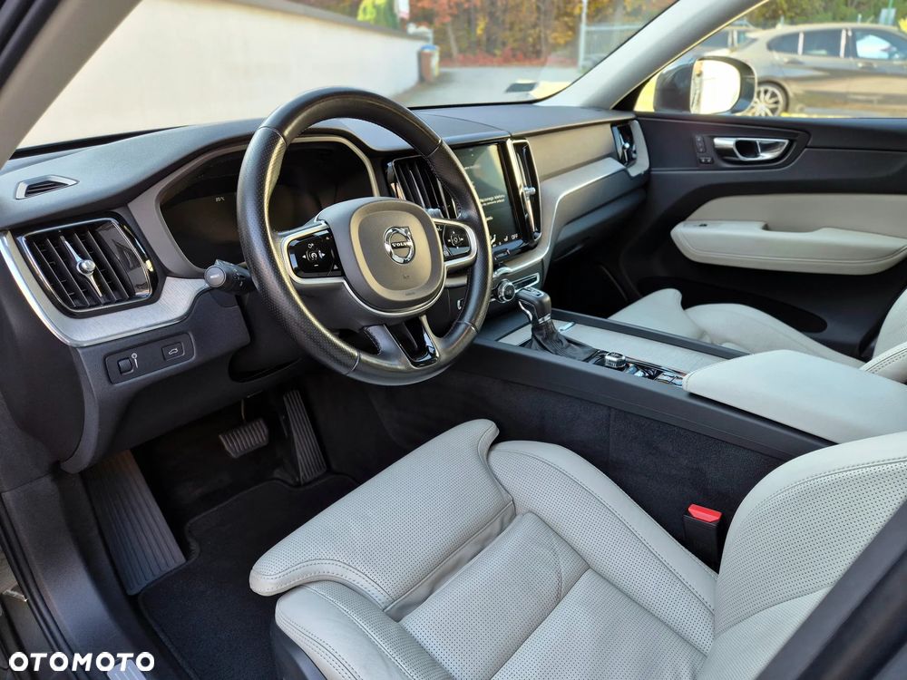 Volvo XC 60 D5 AWD Inscription - 12