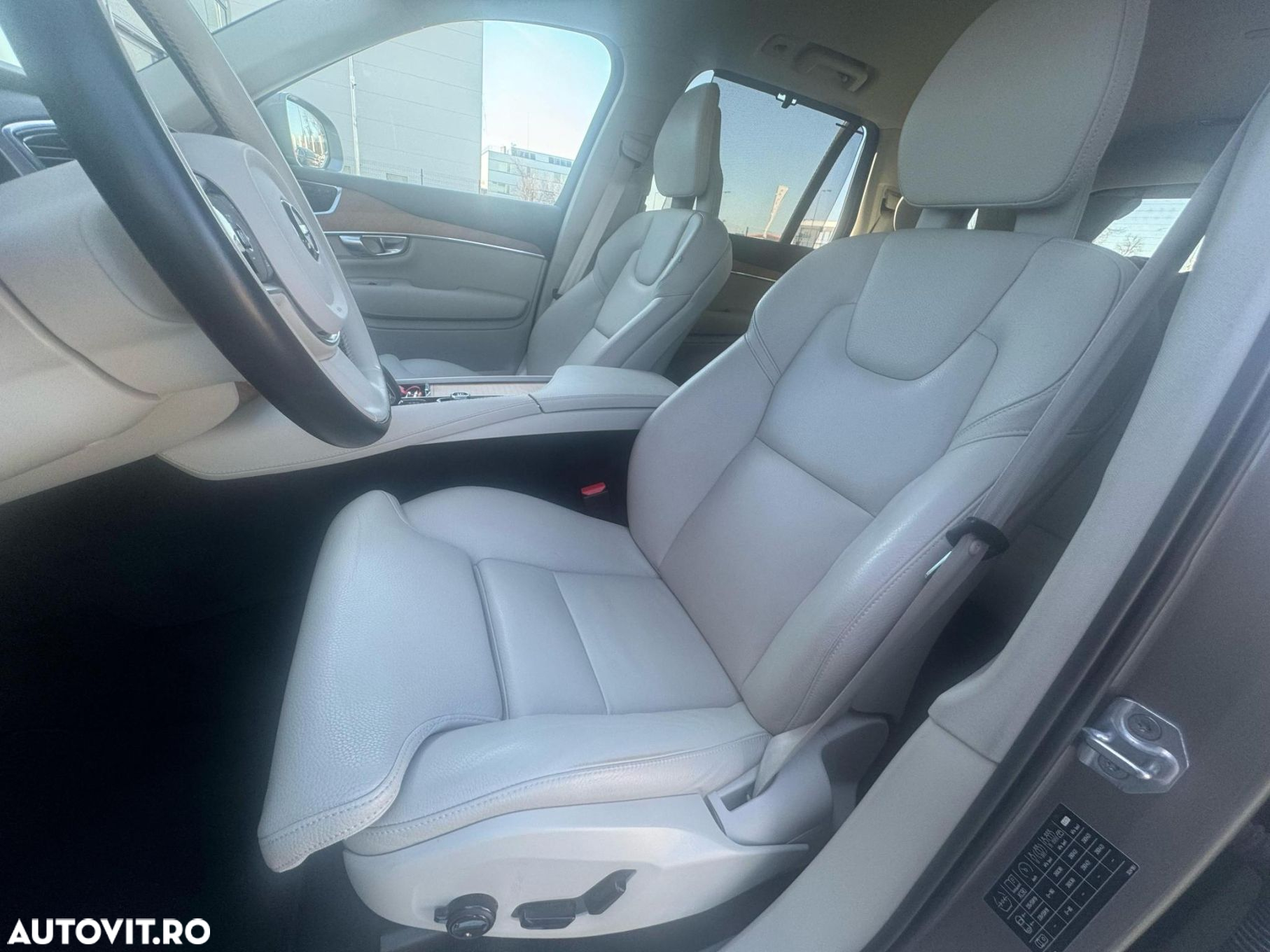 Volvo XC 90 T8 AWD Recharge Geartronic Inscription - 13