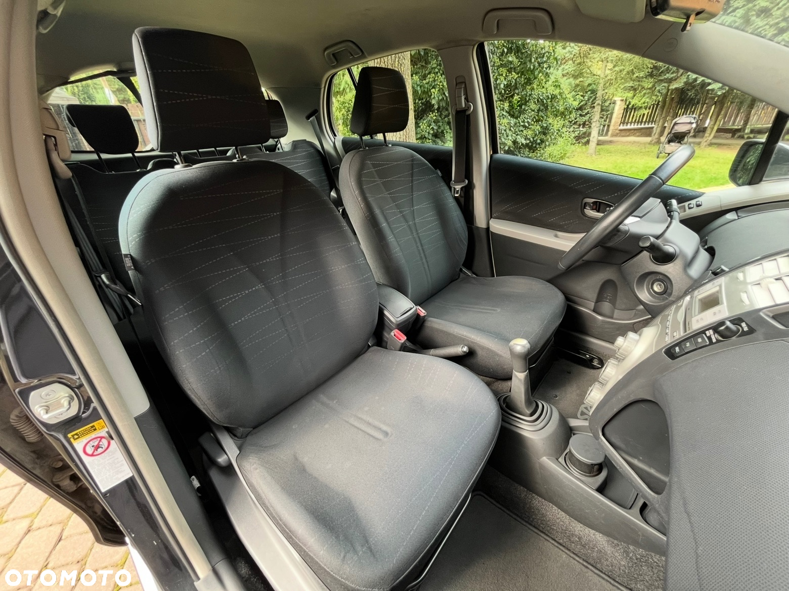 Toyota Yaris - 12