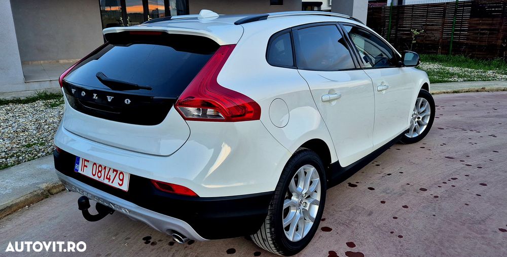 Volvo V40 D3 Momentum - 5