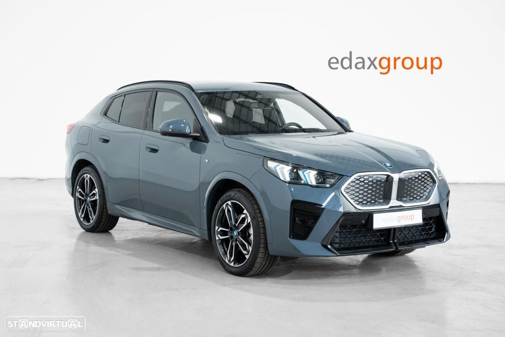 BMW iX2 eDrive20 Pack Desportivo M - 2