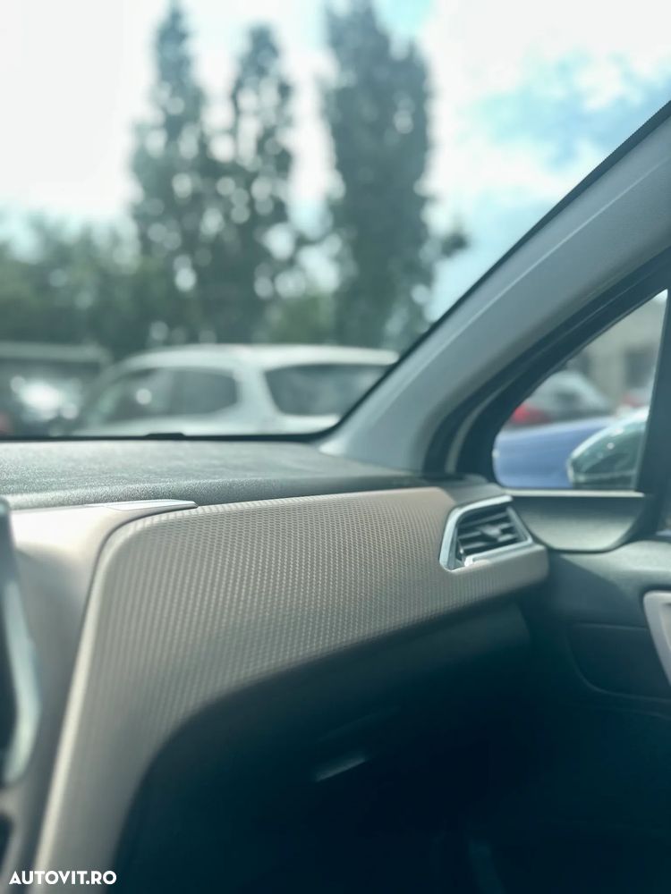 Peugeot 2008 - 34