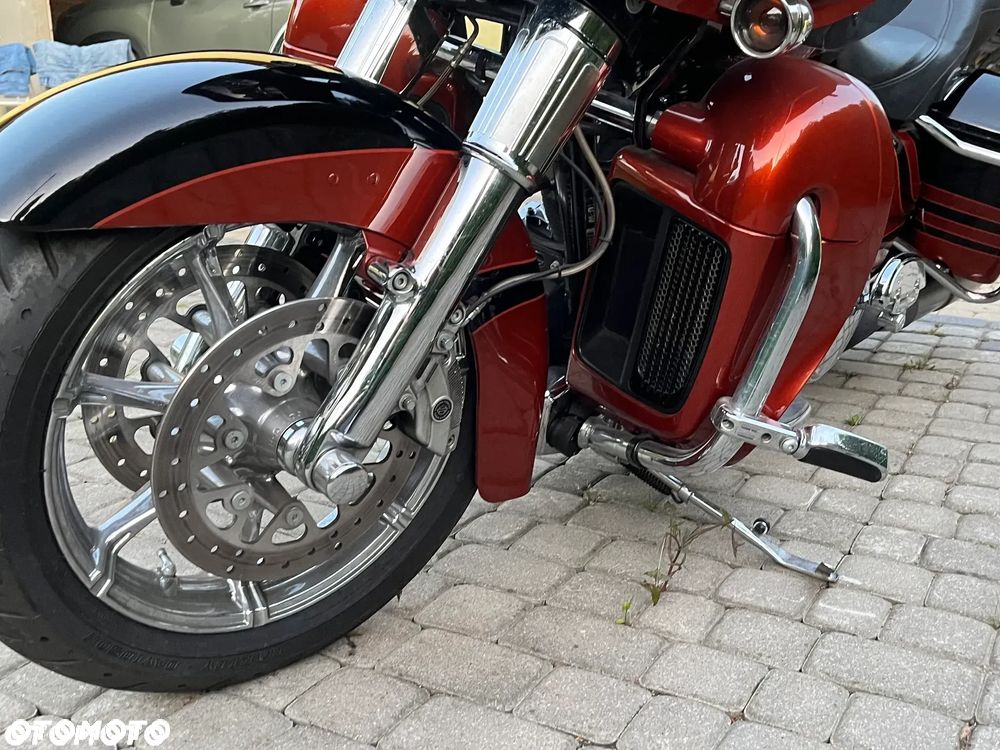 Harley-Davidson Touring Road Glide - 14