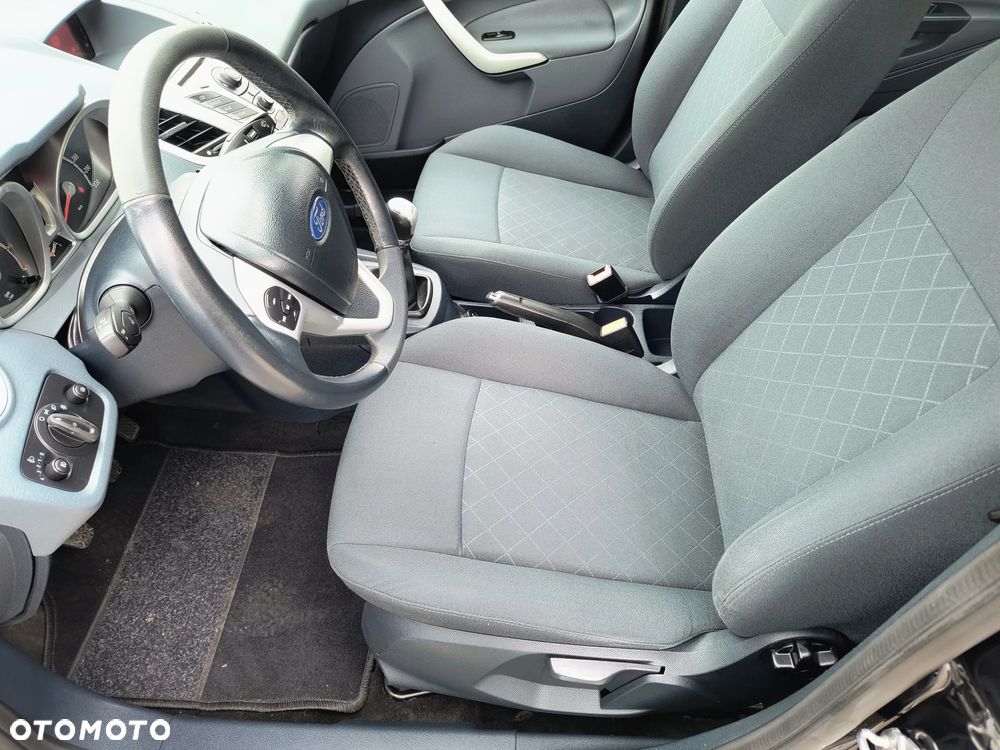Ford Fiesta 1.25 Ghia EU5 - 11