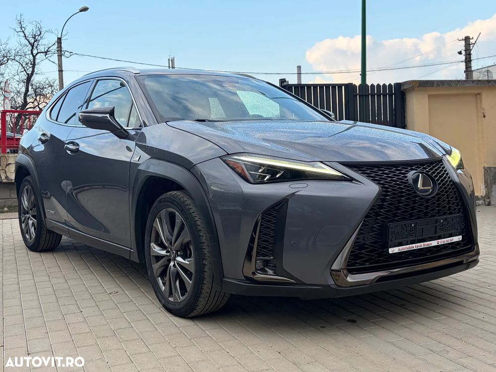 Lexus UX 250h (E-FOUR) F SPORT - 29