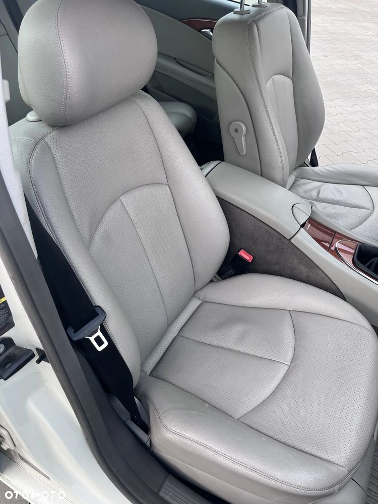 Mercedes-Benz Klasa E - 12