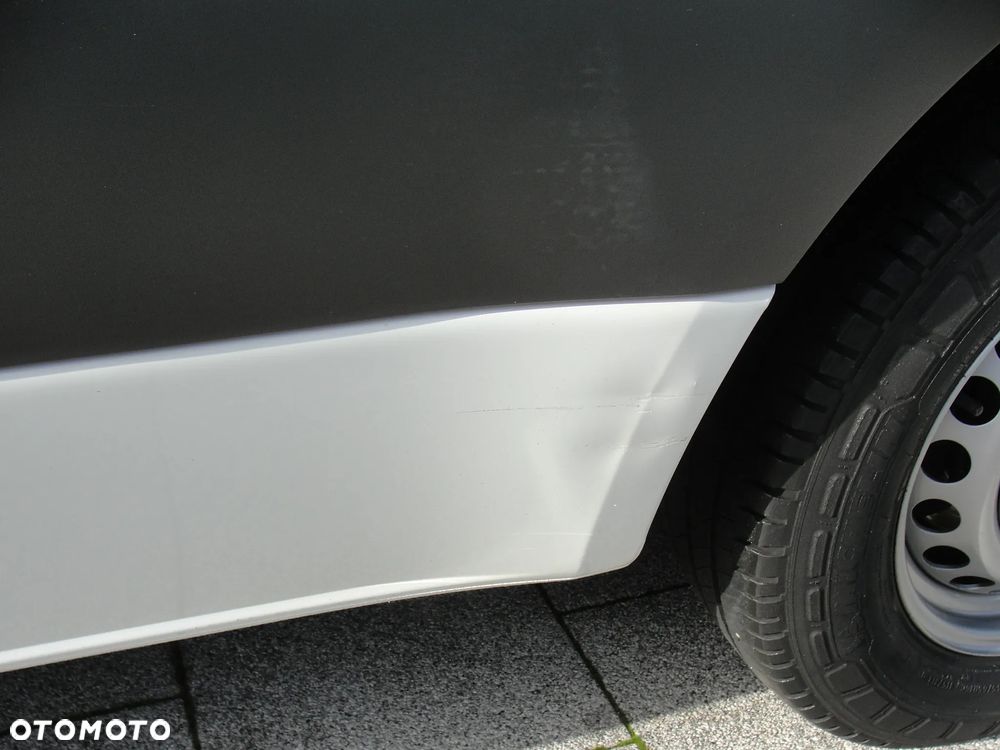 Mercedes-Benz Sprinter - 19