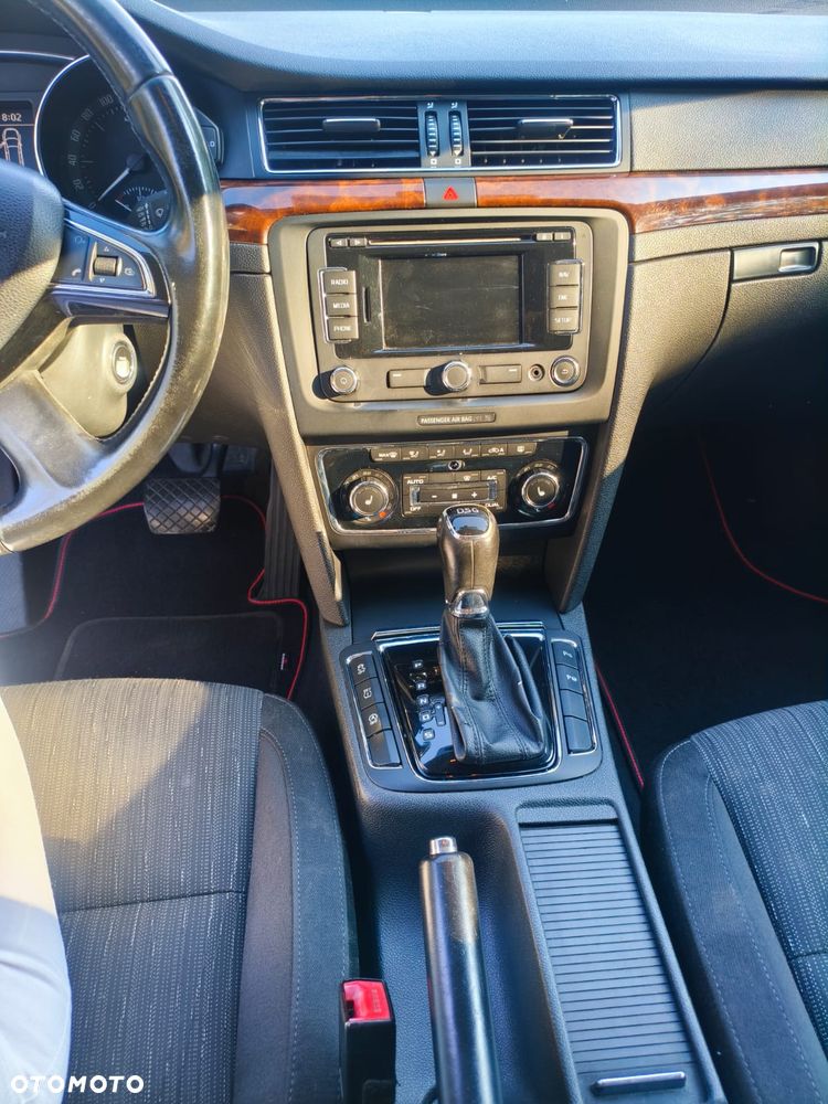 Skoda Superb 2.0 TDI Elegance DSG - 19