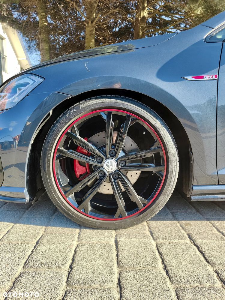 Volkswagen Golf GTI (BlueMotion Technology) DSG - 16