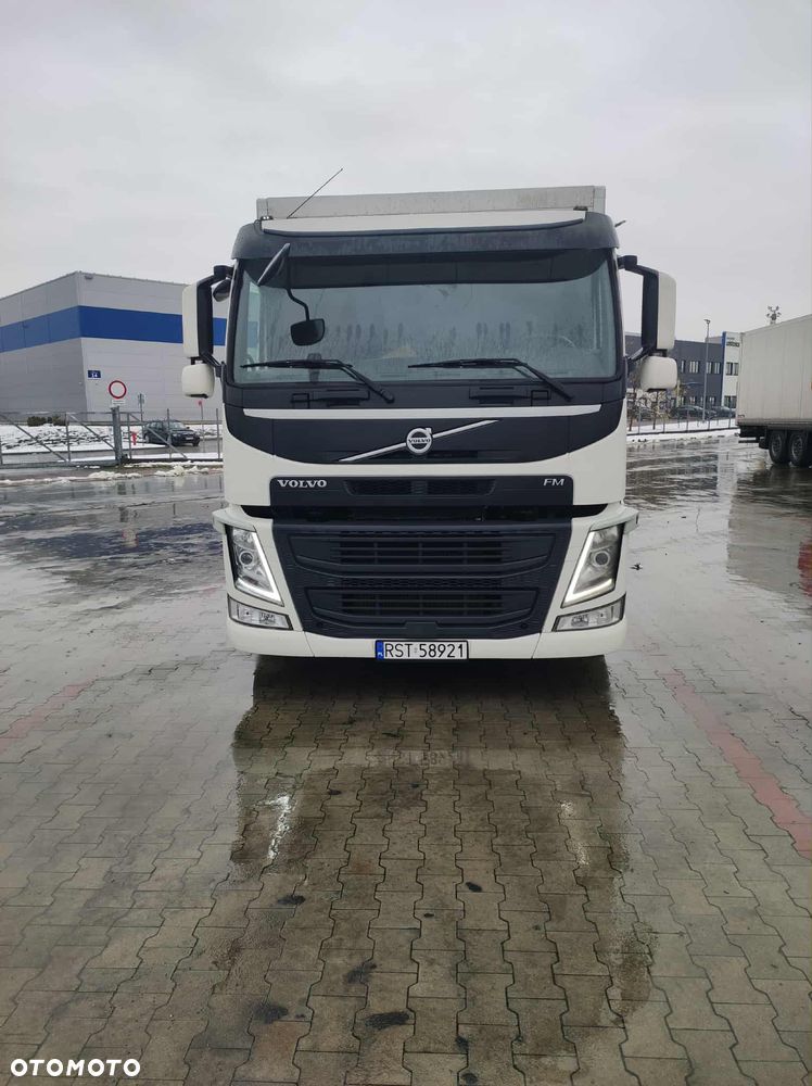 Volvo FM 330 - 2
