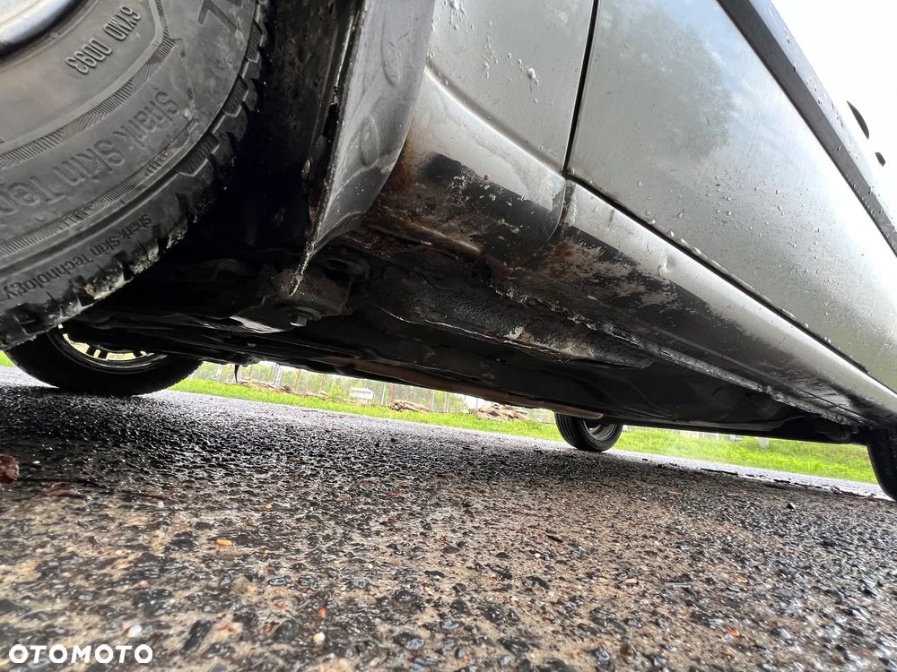 Ford Fiesta 1.3 Ghia - 17