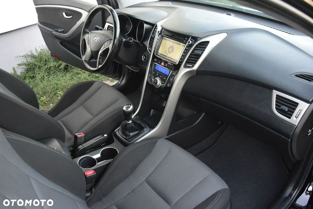 Hyundai i30 1.4 YES - 36