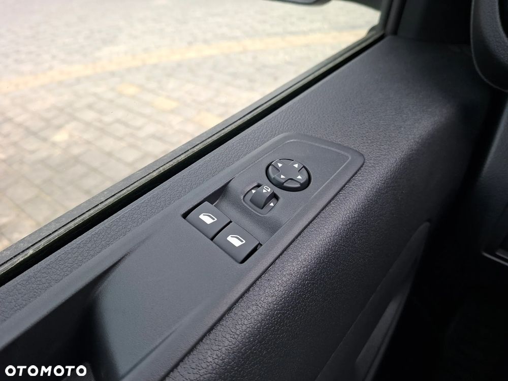 Opel Vivaro - 13
