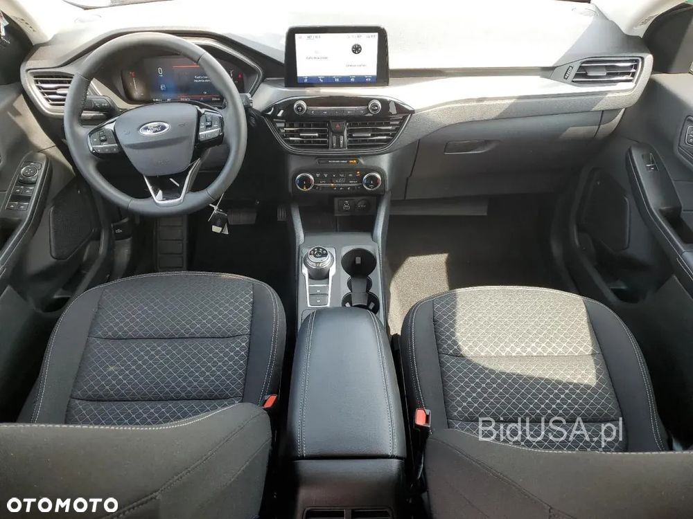 Ford Kuga - 2